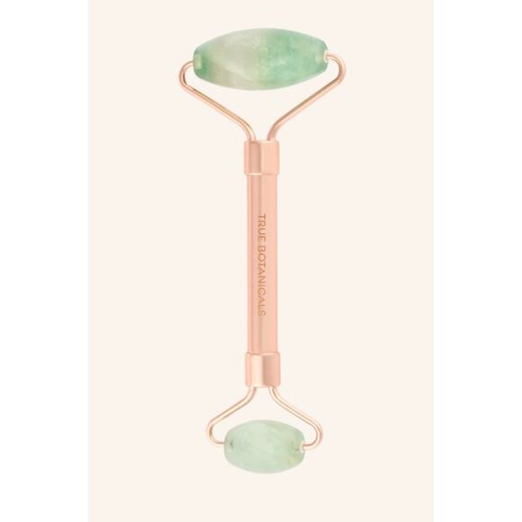 TRUE BOTANICALS Other - True Botanicals Radiance Contouring Face Roller in Flourite